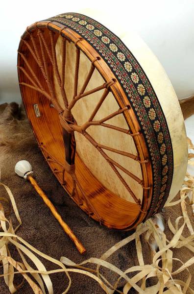 Tambour Yggdrasil dans le Var